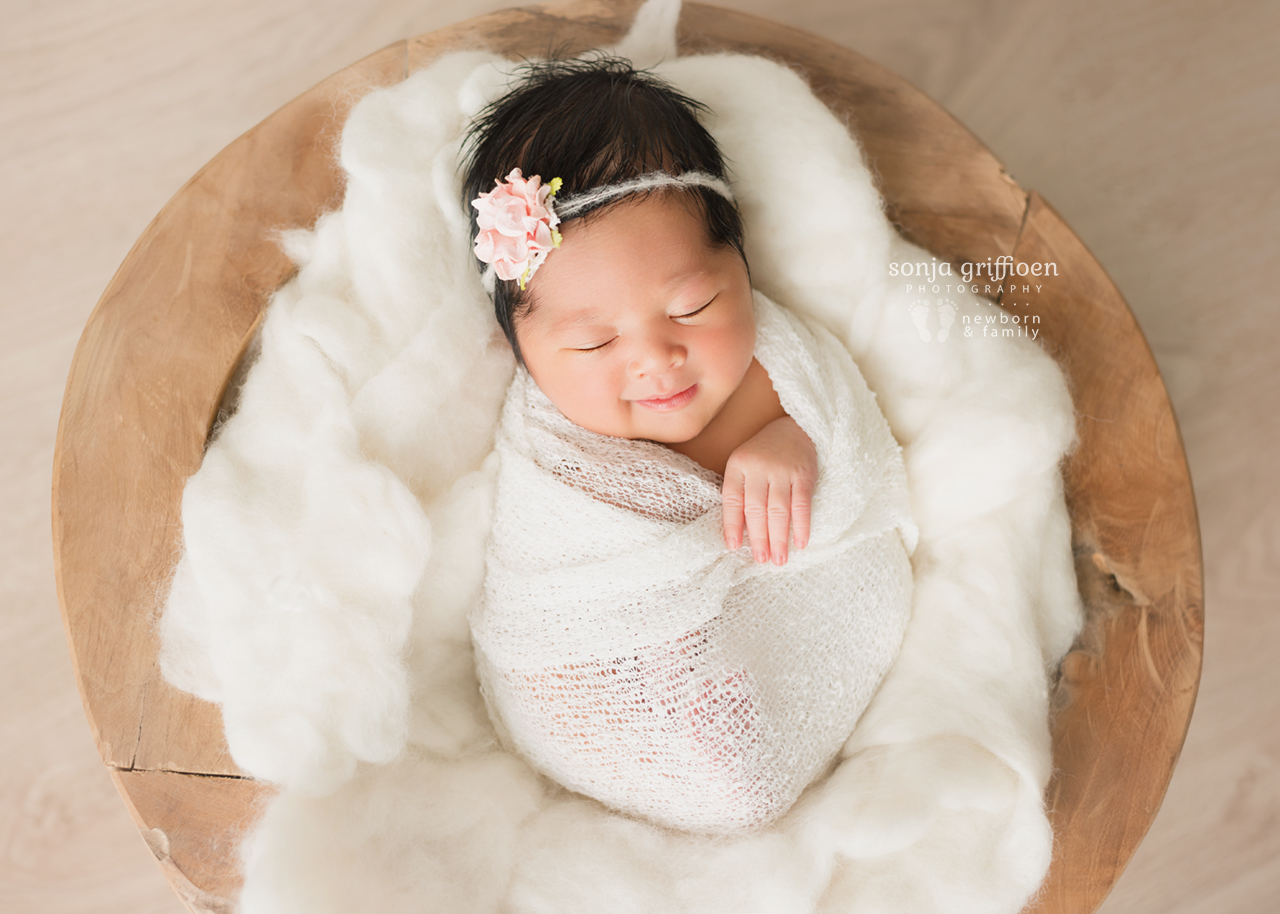 Adelina-Newborn-Brisbane-Newborn-Photographer-Sonja-Griffioen-01.jpg