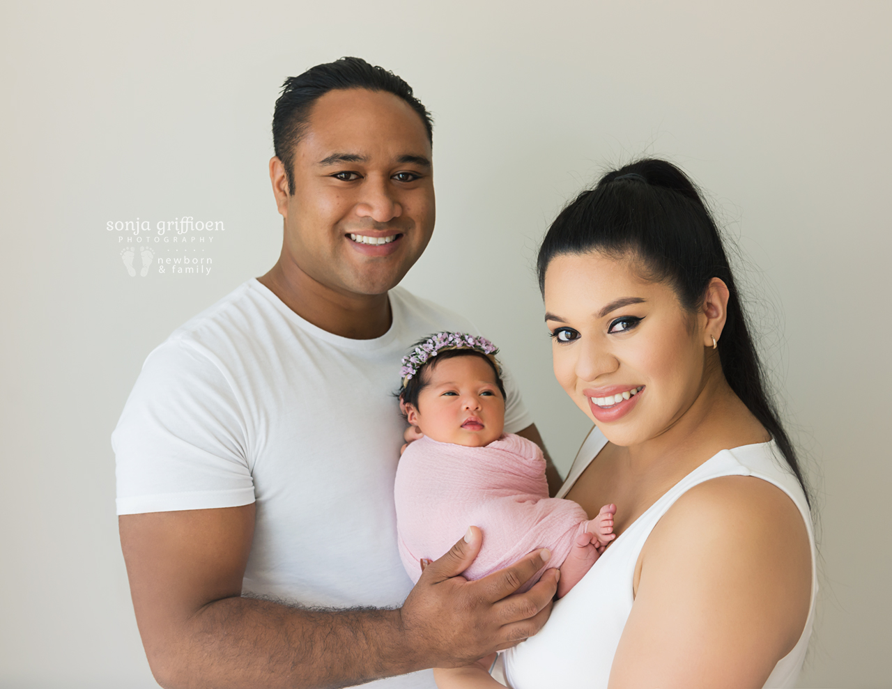 Adelina-Newborn-Brisbane-Newborn-Photographer-Sonja-Griffioen-12.jpg