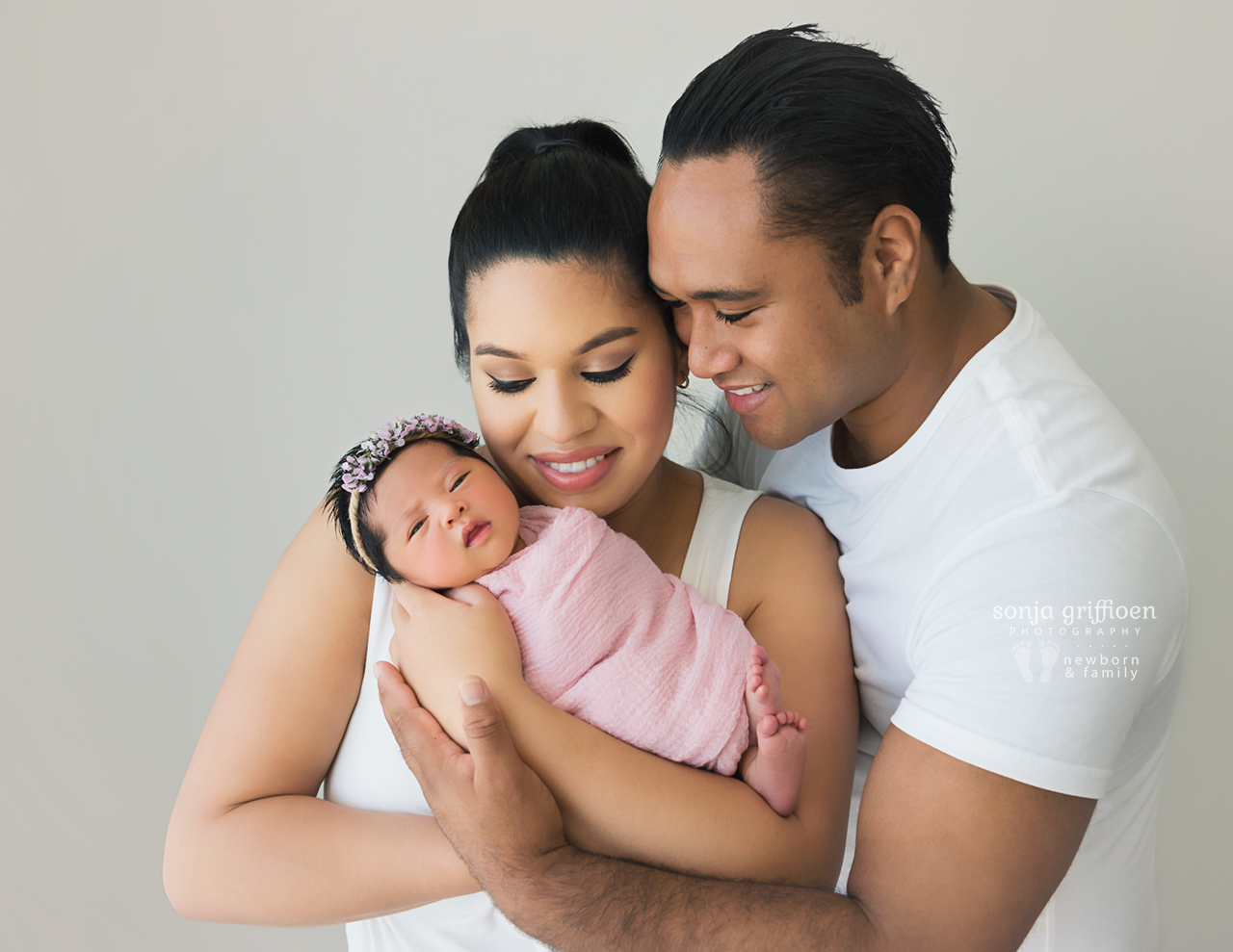 Adelina-Newborn-Brisbane-Newborn-Photographer-Sonja-Griffioen-14.jpg
