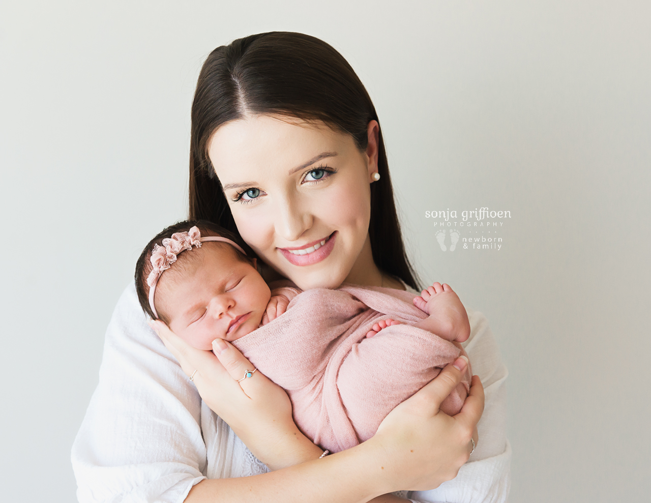 Alessia-Newborn-Brisbane-Newborn-Photographer-Sonja-Griffioen-03.jpg