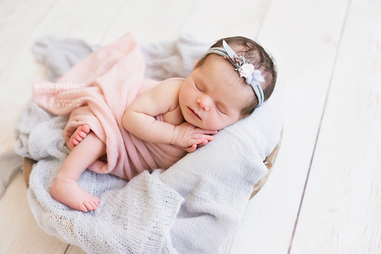 Alessia-Newborn-Brisbane-Newborn-Photographer-Sonja-Griffioen-11.jpg