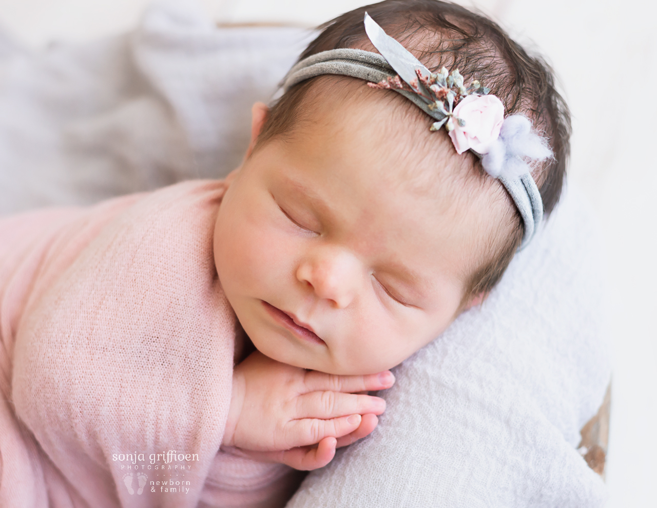 Alessia-Newborn-Brisbane-Newborn-Photographer-Sonja-Griffioen-13b.jpg