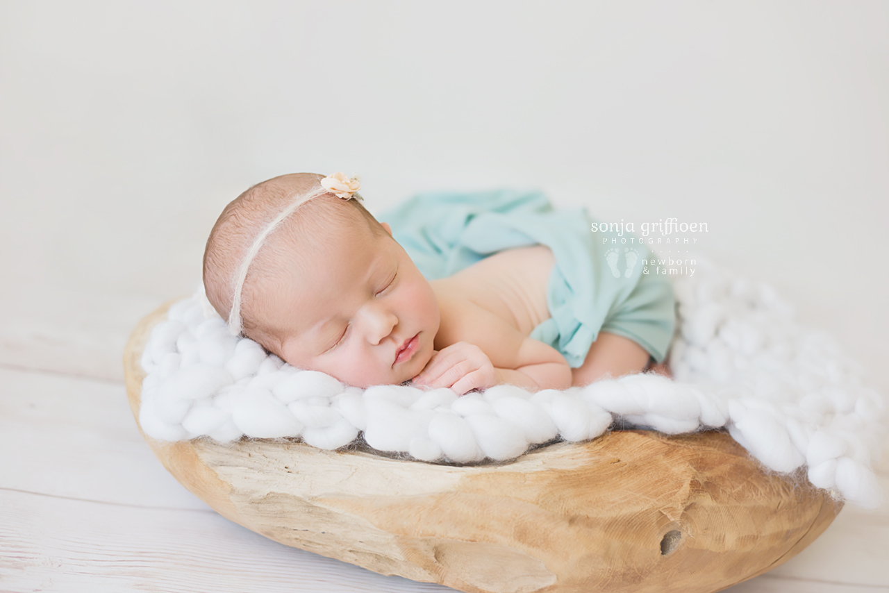 Alira-Newborn-Brisbane-Newborn-Photographer-Sonja-Griffioen-10.jpg