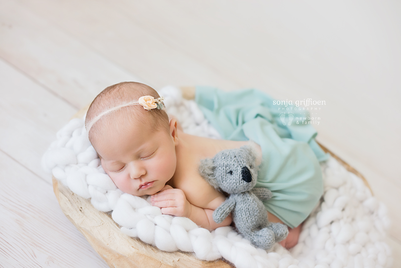 Alira-Newborn-Brisbane-Newborn-Photographer-Sonja-Griffioen-11.jpg