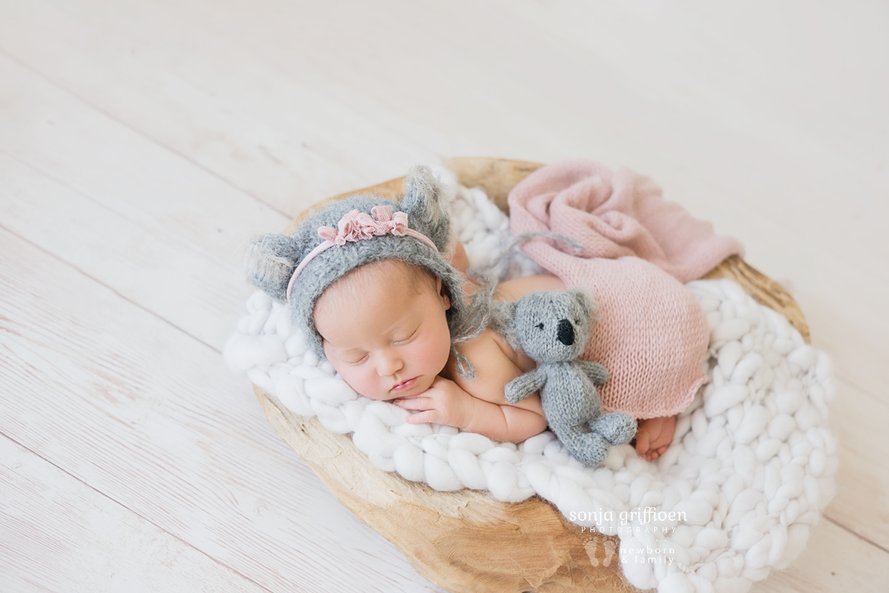 Alira-Newborn-Brisbane-Newborn-Photographer-Sonja-Griffioen-16.jpg