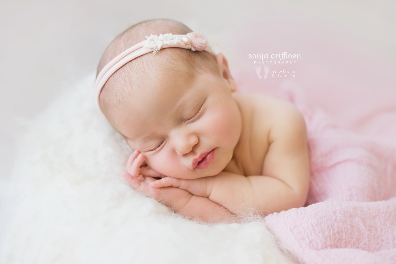 Alira-Newborn-Brisbane-Newborn-Photographer-Sonja-Griffioen-23.jpg