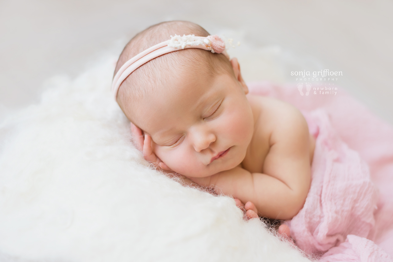 Alira-Newborn-Brisbane-Newborn-Photographer-Sonja-Griffioen-25.jpg