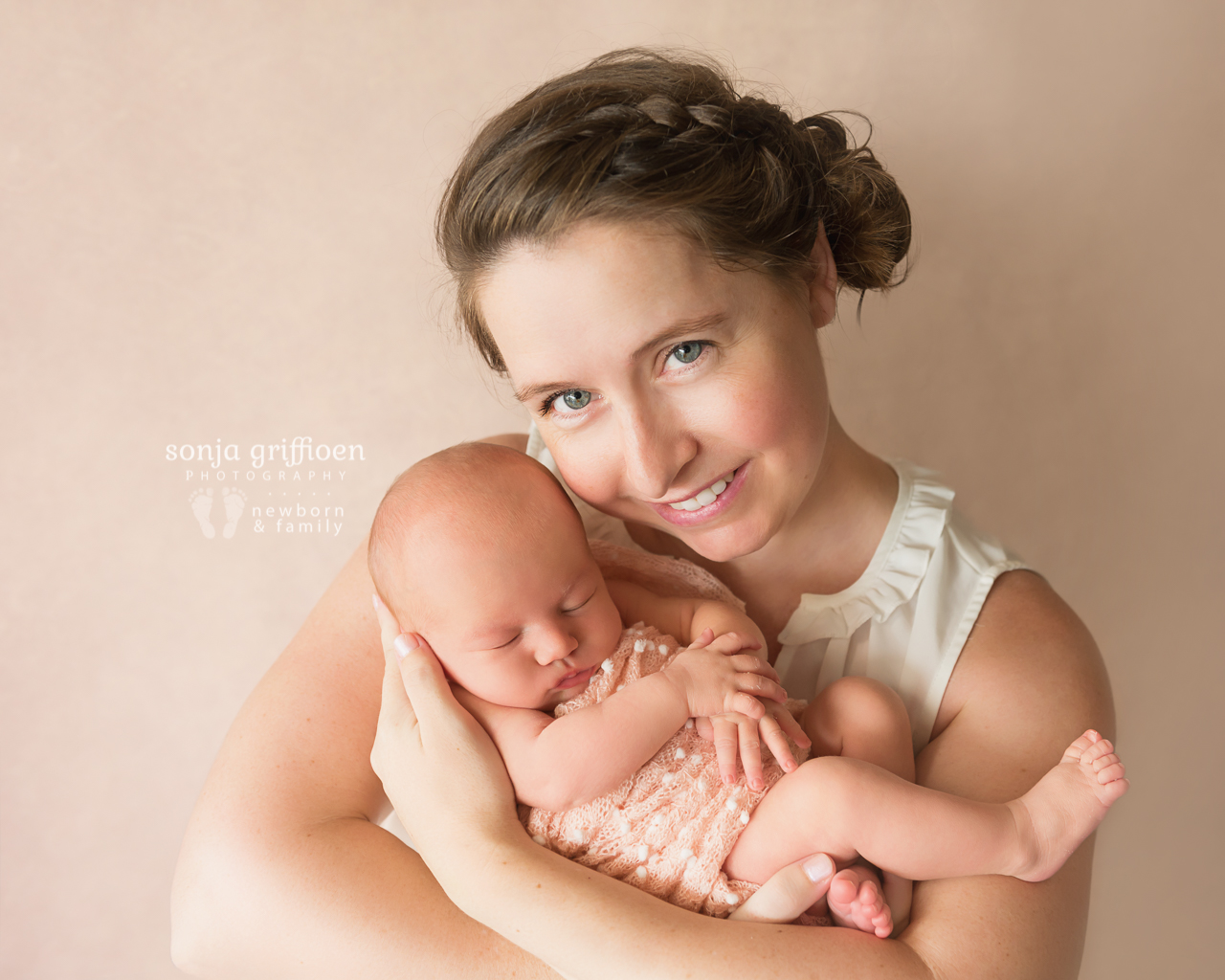Amelia-Newborn-Brisbane-Newborn-Photographer-Sonja-Griffioen-15.jpg