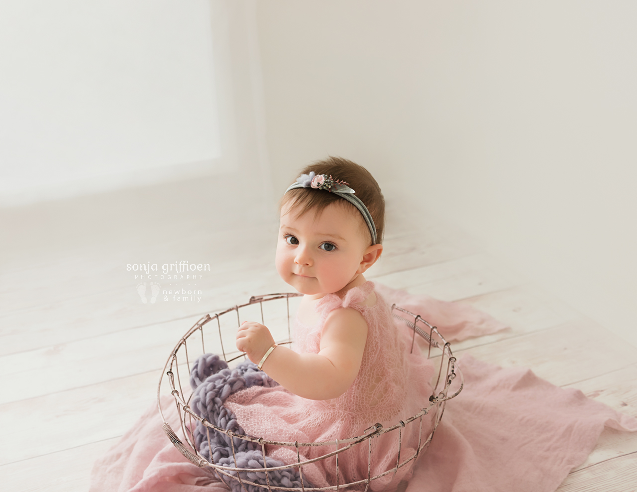 Annabella-Milestone-Brisbane-Baby-Photographer-Sonja-Griffioen-01.jpg