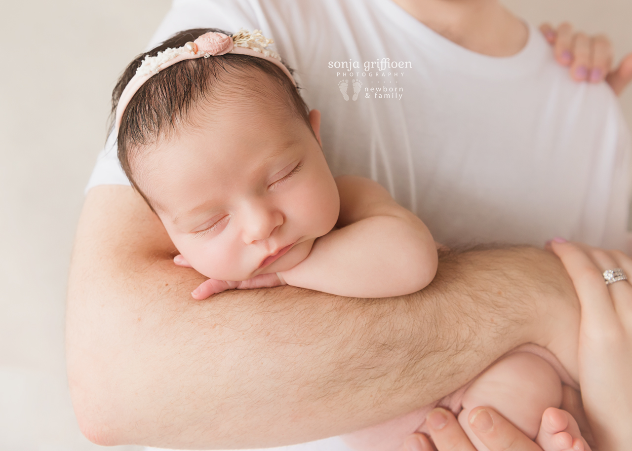 Annabella-Newborn-Brisbane-Newborn-Photographer-Sonja-Griffioen-15.jpg