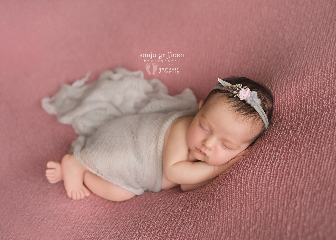 Annabella-Newborn-Brisbane-Newborn-Photographer-Sonja-Griffioen-20.jpg