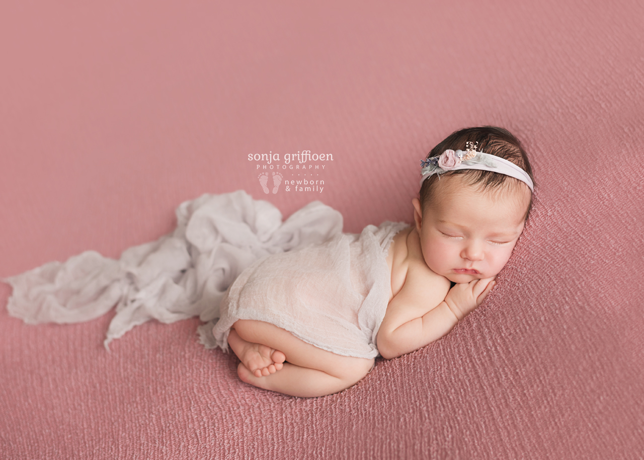 Annabella-Newborn-Brisbane-Newborn-Photographer-Sonja-Griffioen-27.jpg