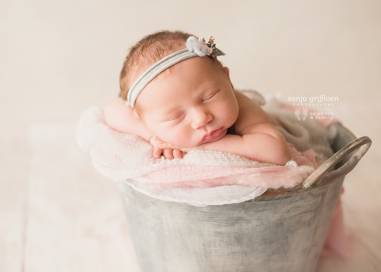 Anneke-Newborn-Brisbane-Newborn-Photographer-Sonja-Griffioen-10.jpg