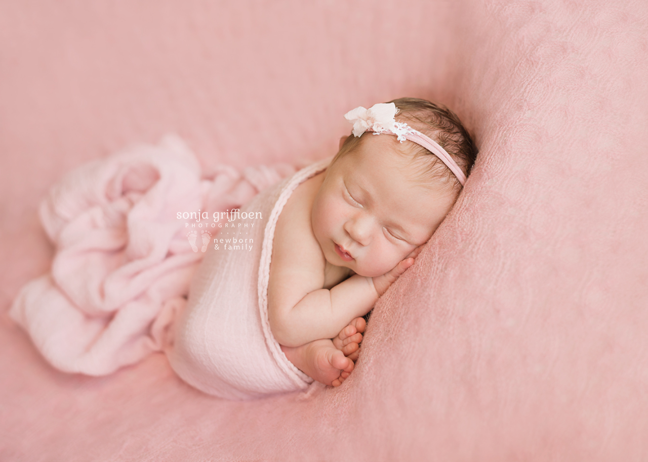 Anneke-Newborn-Brisbane-Newborn-Photographer-Sonja-Griffioen-19.jpg