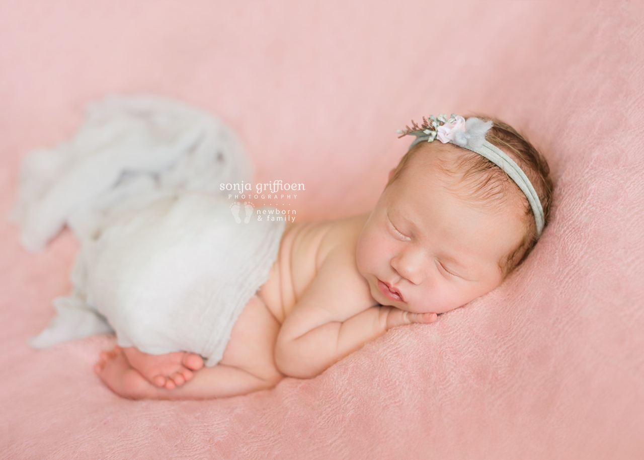 Anneke-Newborn-Brisbane-Newborn-Photographer-Sonja-Griffioen-20.jpg