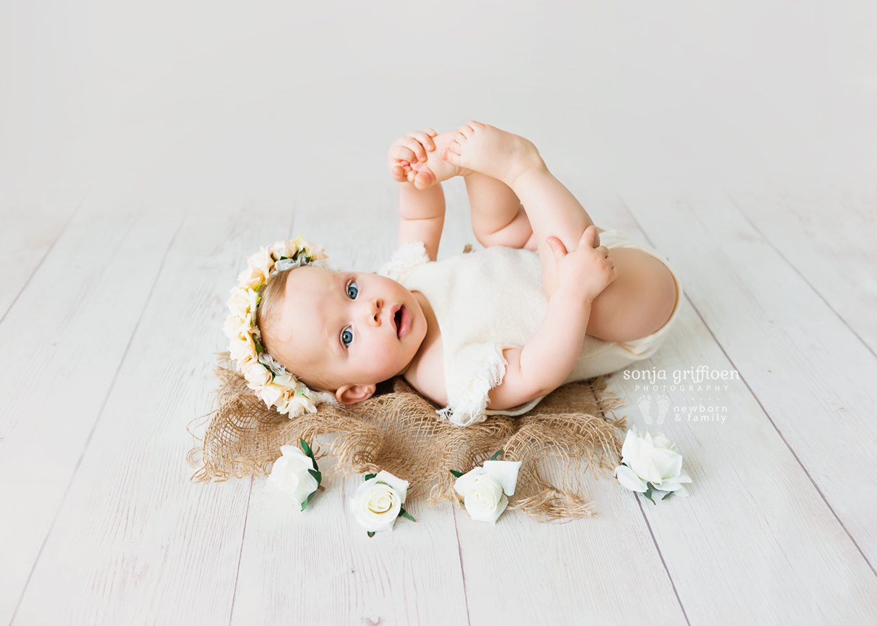 Arabella-Milestone-Brisbane-Newborn-Photographer-Sonja-Griffioen-12.jpg