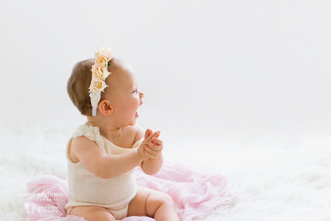 Arabella-Milestone-Brisbane-Newborn-Photographer-Sonja-Griffioen-18.jpg