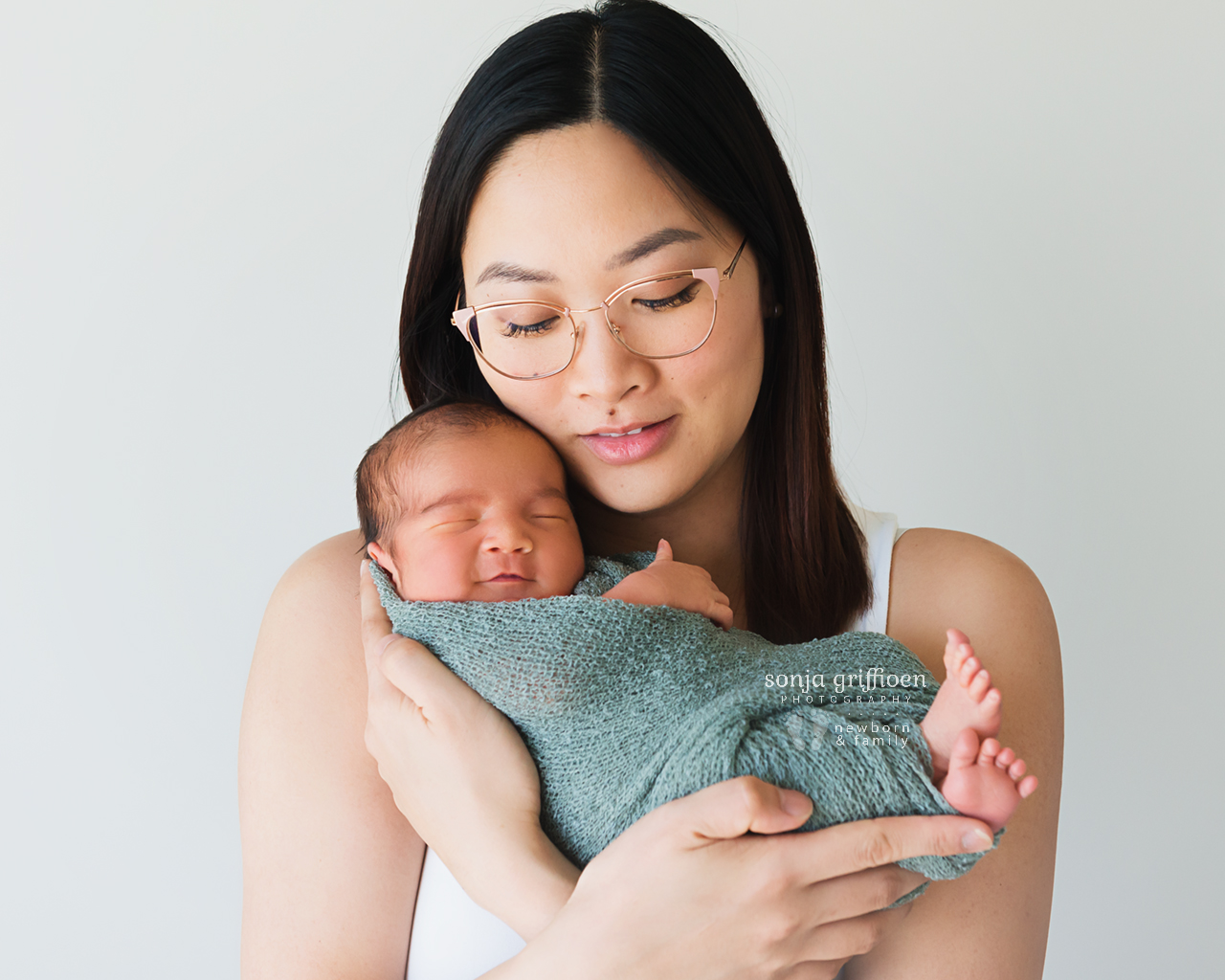 Ari-Newborn-Brisbane-Newborn-Photographer-Sonja-Griffioen-01.jpg