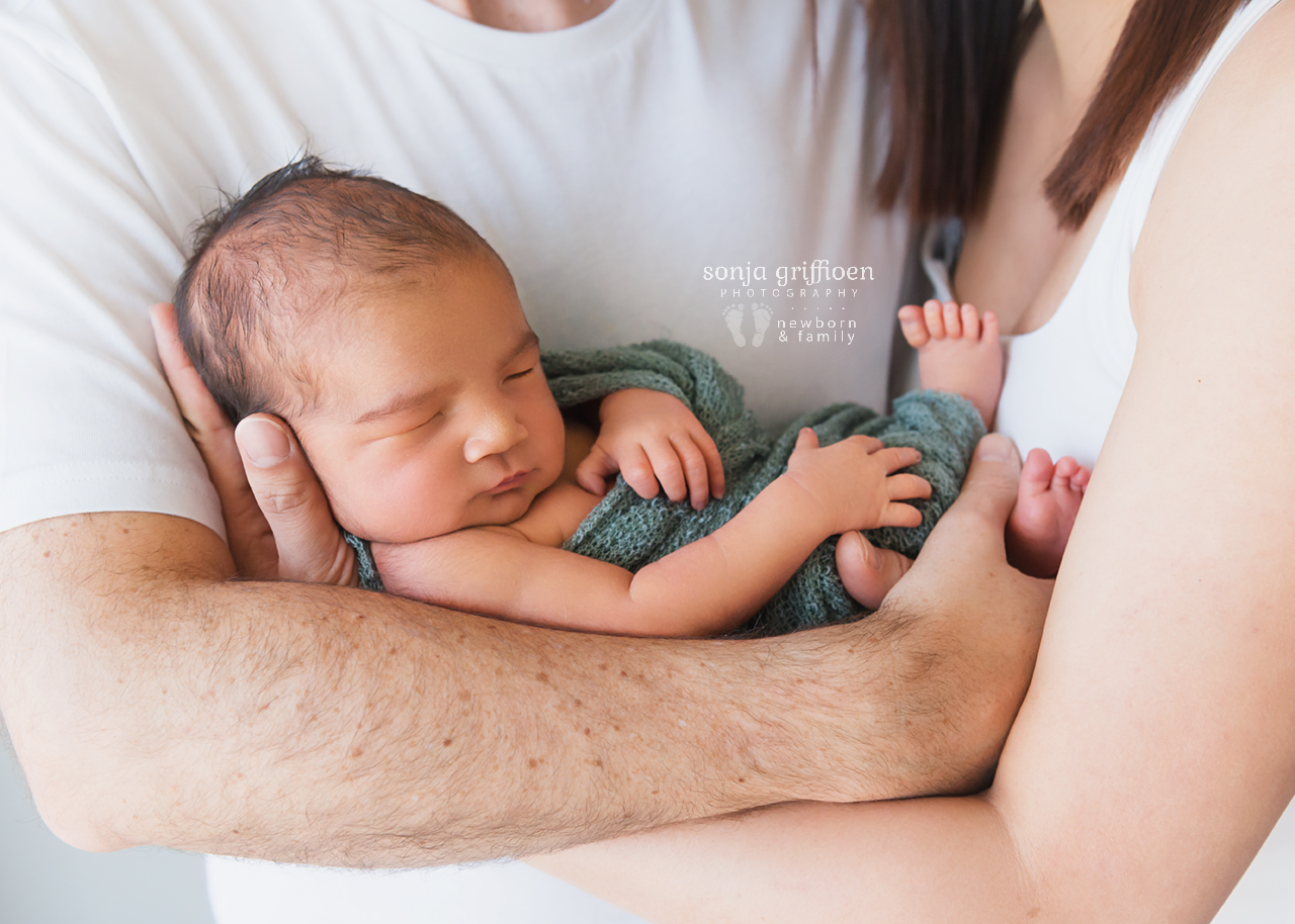 Ari-Newborn-Brisbane-Newborn-Photographer-Sonja-Griffioen-04bc.jpg