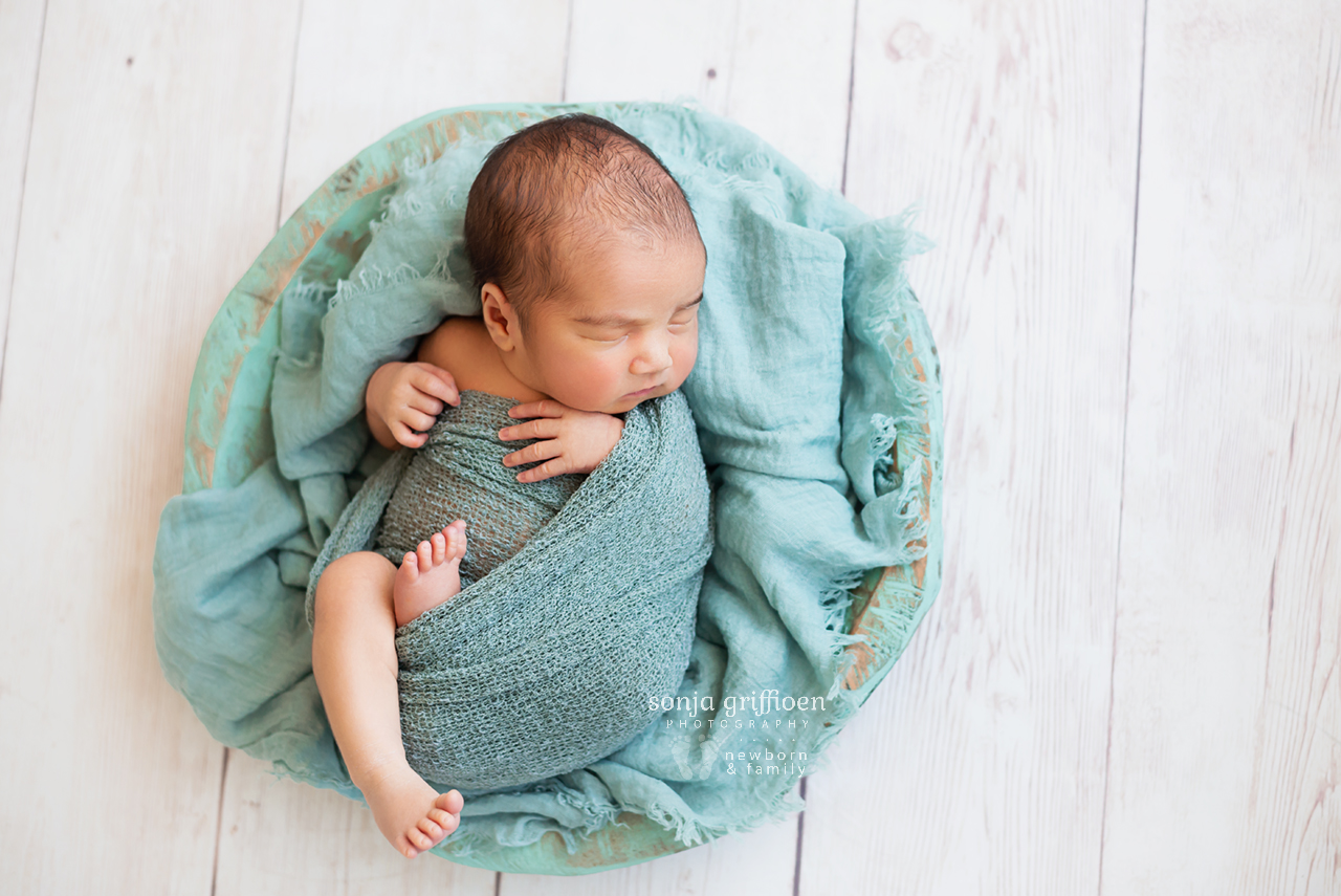 Ari-Newborn-Brisbane-Newborn-Photographer-Sonja-Griffioen-07.jpg