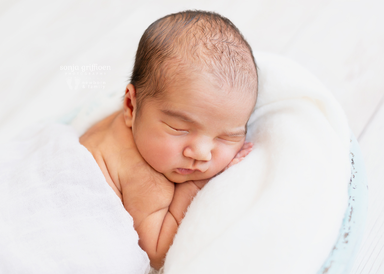 Ari-Newborn-Brisbane-Newborn-Photographer-Sonja-Griffioen-09b.jpg