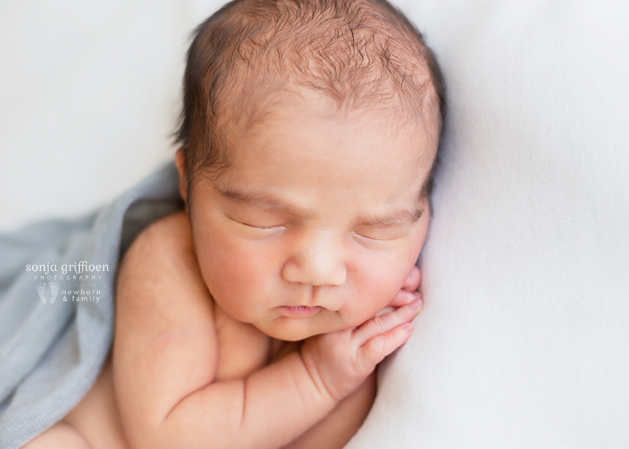 Ari-Newborn-Brisbane-Newborn-Photographer-Sonja-Griffioen-15.jpg