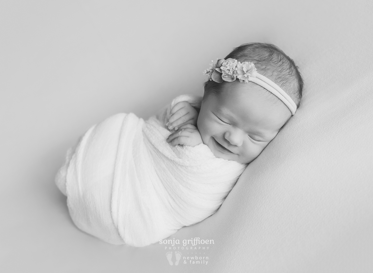 Asher-Newborn-Brisbane-Newborn-Photographer-Sonja-Griffioen-01bw.jpg