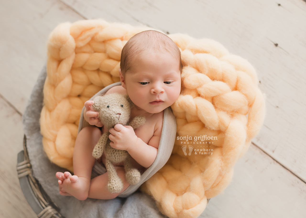 August-Newborn-Brisbane-Newborn-Photographer-Sonja-Griffioen-04.jpg