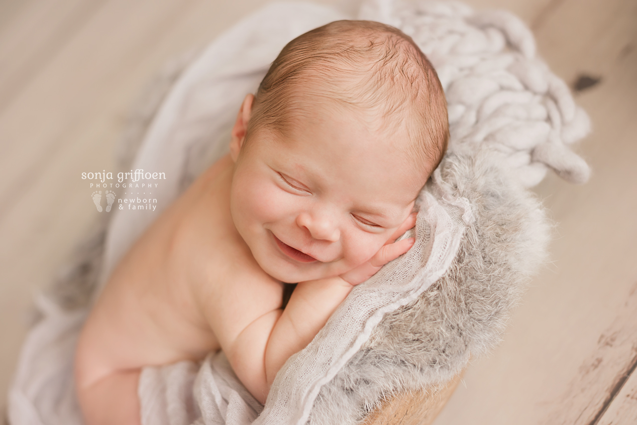 August-Newborn-Brisbane-Newborn-Photographer-Sonja-Griffioen-05.jpg