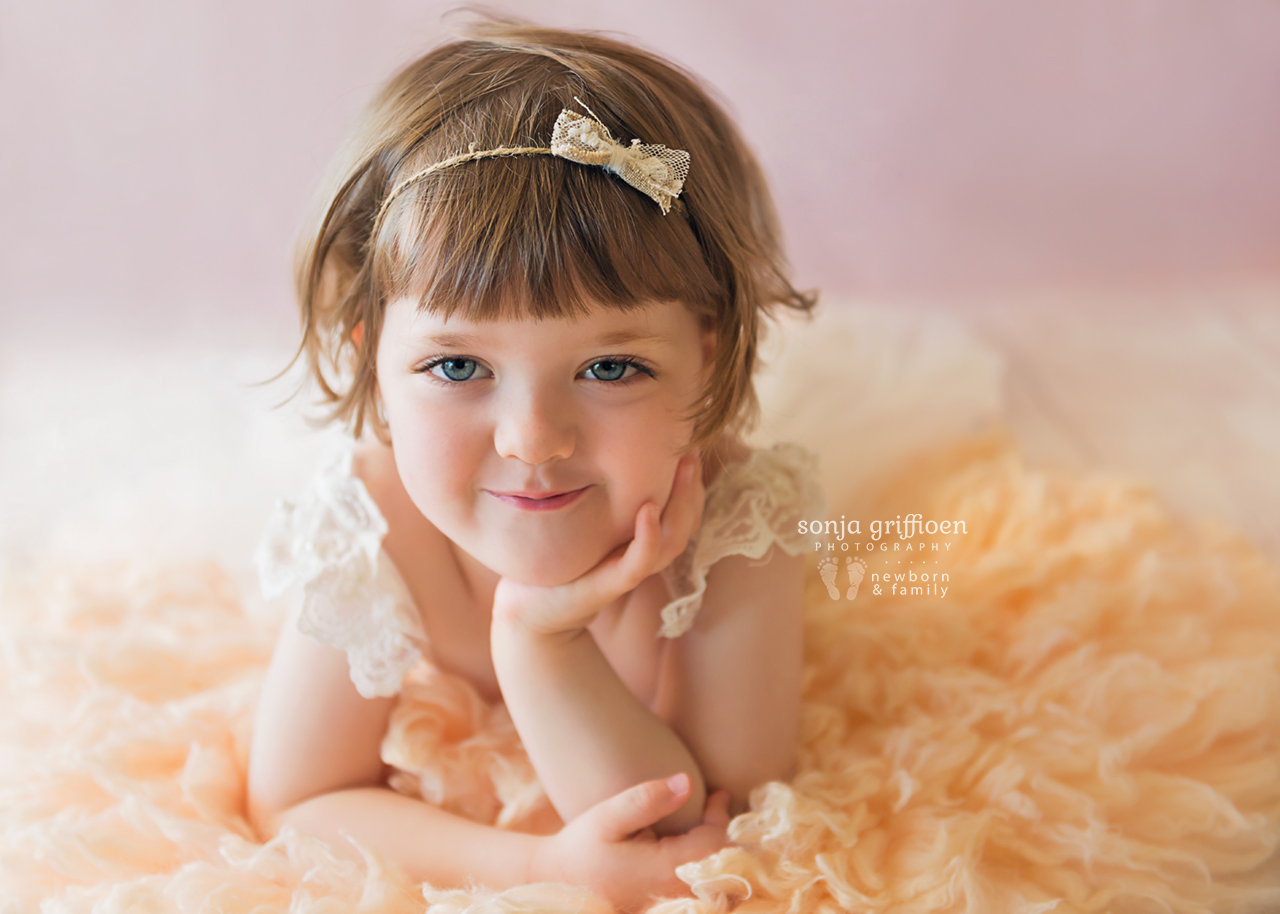 Bonnie-3-years-Brisbane-baby-child-photographer-Sonja-Griffioen-03.jpg