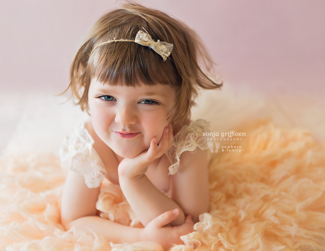 Bonnie-3-years-Brisbane-baby-child-photographer-Sonja-Griffioen-04.jpg