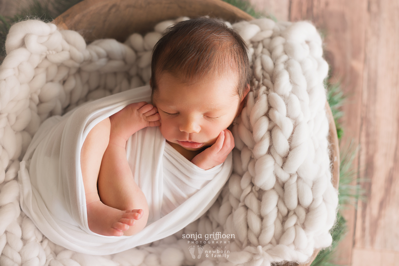 Caleb-Newborn-Brisbane-Newborn-Photographer-Sonja-Griffioen-12.jpg