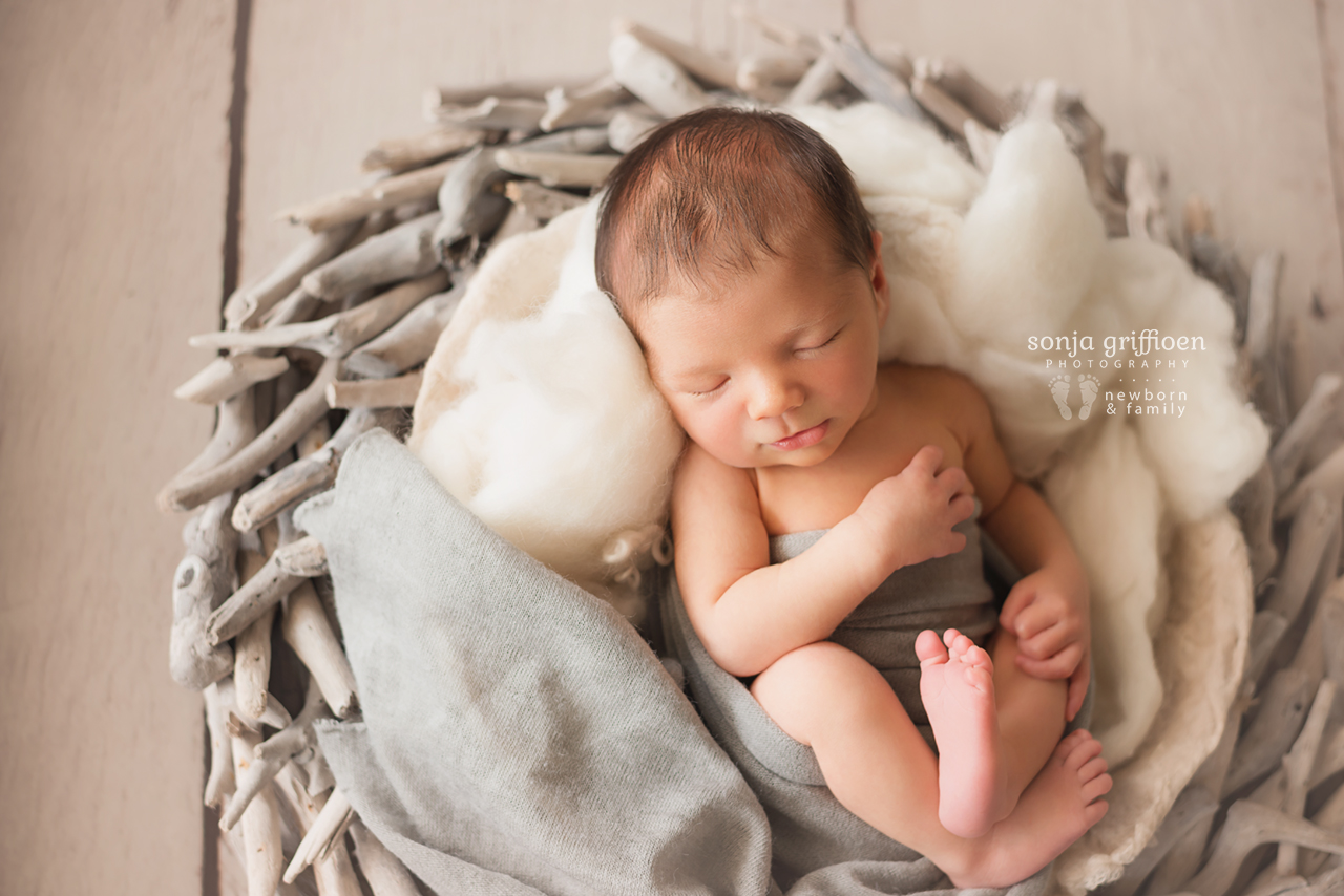 Caleb-Newborn-Brisbane-Newborn-Photographer-Sonja-Griffioen-16.jpg