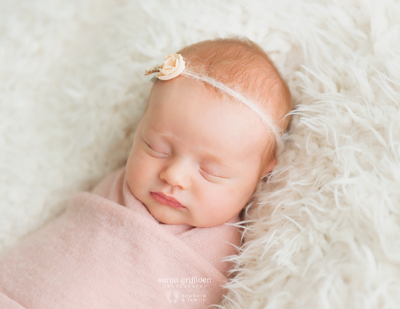 Caleigh-Newborn-Brisbane-Newborn-Photographer-Sonja-Griffioen-10.jpg