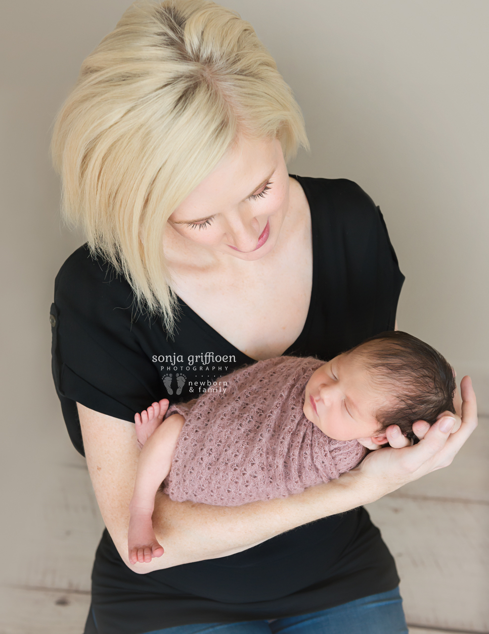 Caoimbe-Newborn-Brisbane-Newborn-Photographer-Sonja-Griffioen-08b.jpg