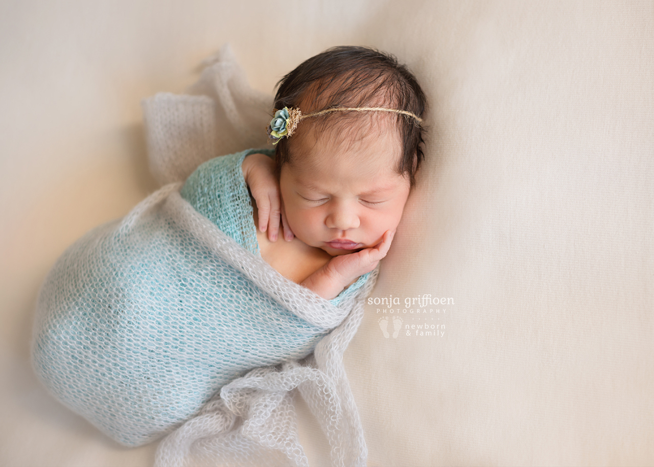 Caoimbe-Newborn-Brisbane-Newborn-Photographer-Sonja-Griffioen-14.jpg