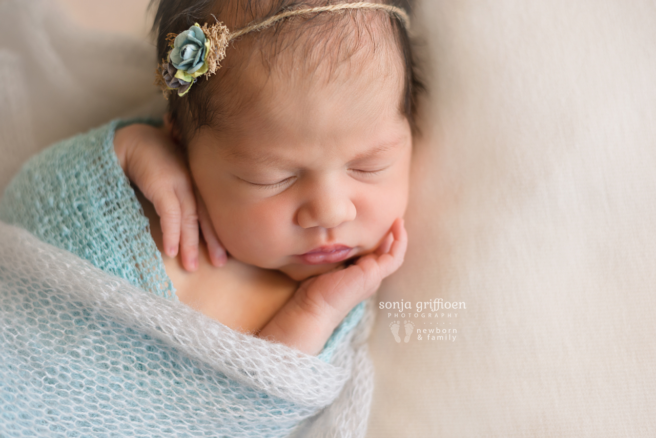 Caoimbe-Newborn-Brisbane-Newborn-Photographer-Sonja-Griffioen-15.jpg