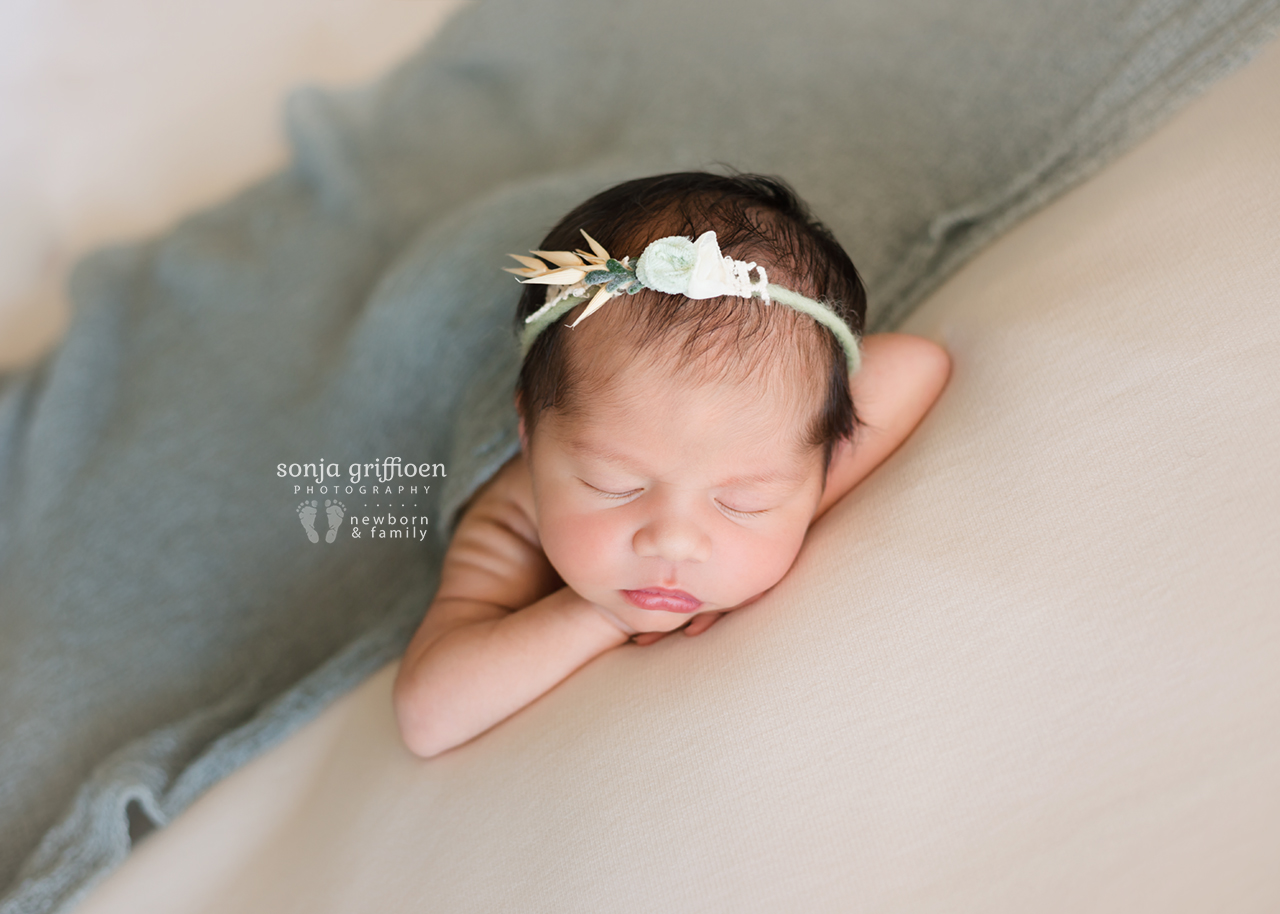 Caoimbe-Newborn-Brisbane-Newborn-Photographer-Sonja-Griffioen-19.jpg