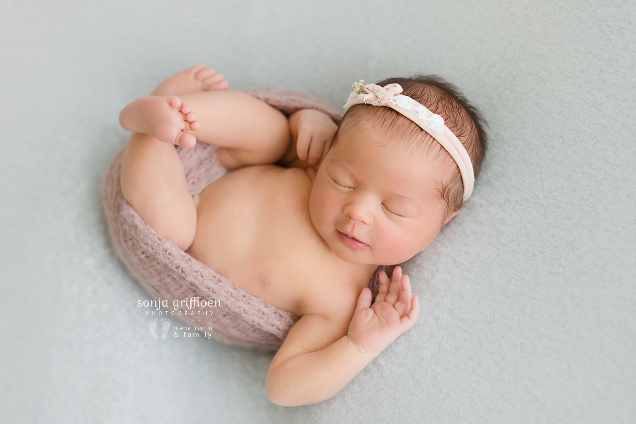 Charlotte-Newborn-Brisbane-Newborn-Photographer-Sonja-Griffioen-10.jpg