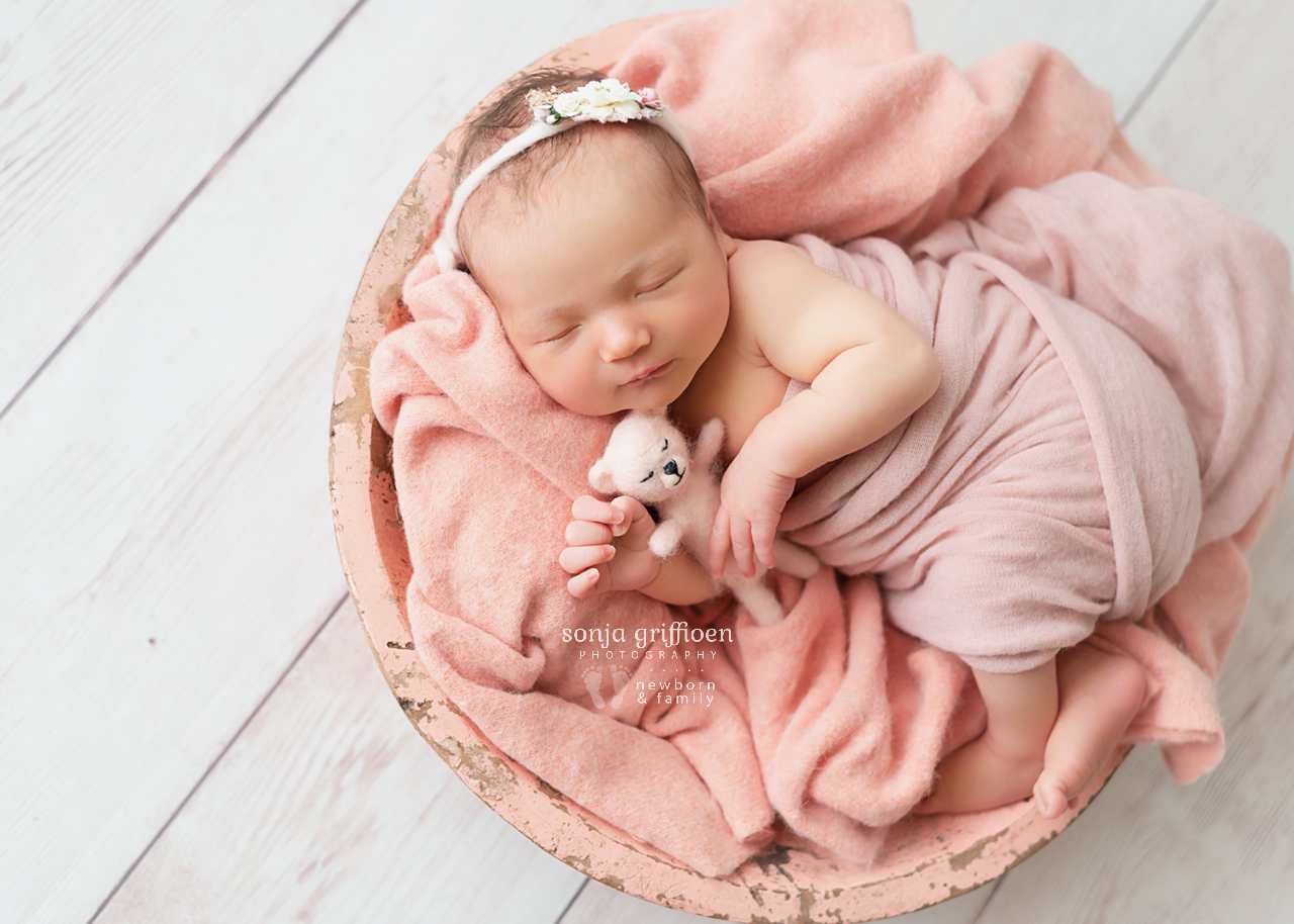 Chloe-Newborn-Brisbane-Newborn-Photographer-Sonja-Griffioen-11.jpg