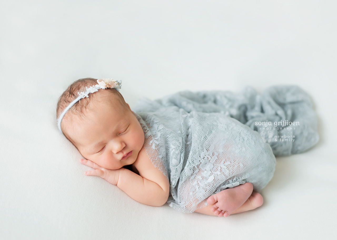 Chloe-Newborn-Brisbane-Newborn-Photographer-Sonja-Griffioen-18.jpg