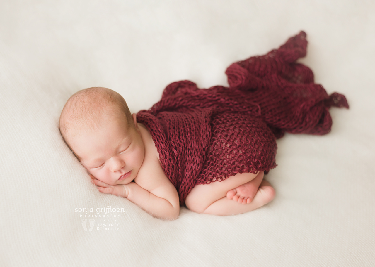 Claire-Newborn-Brisbane-Newborn-Photographer-Sonja-Griffioen-12.jpg