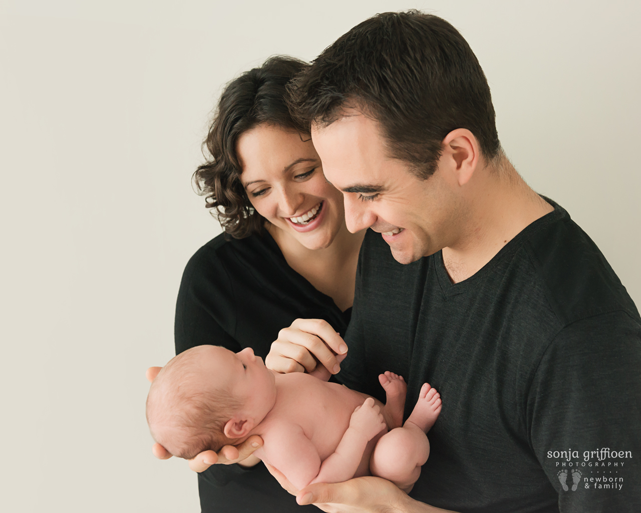 Claire-Newborn-Brisbane-Newborn-Photographer-Sonja-Griffioen-19.jpg