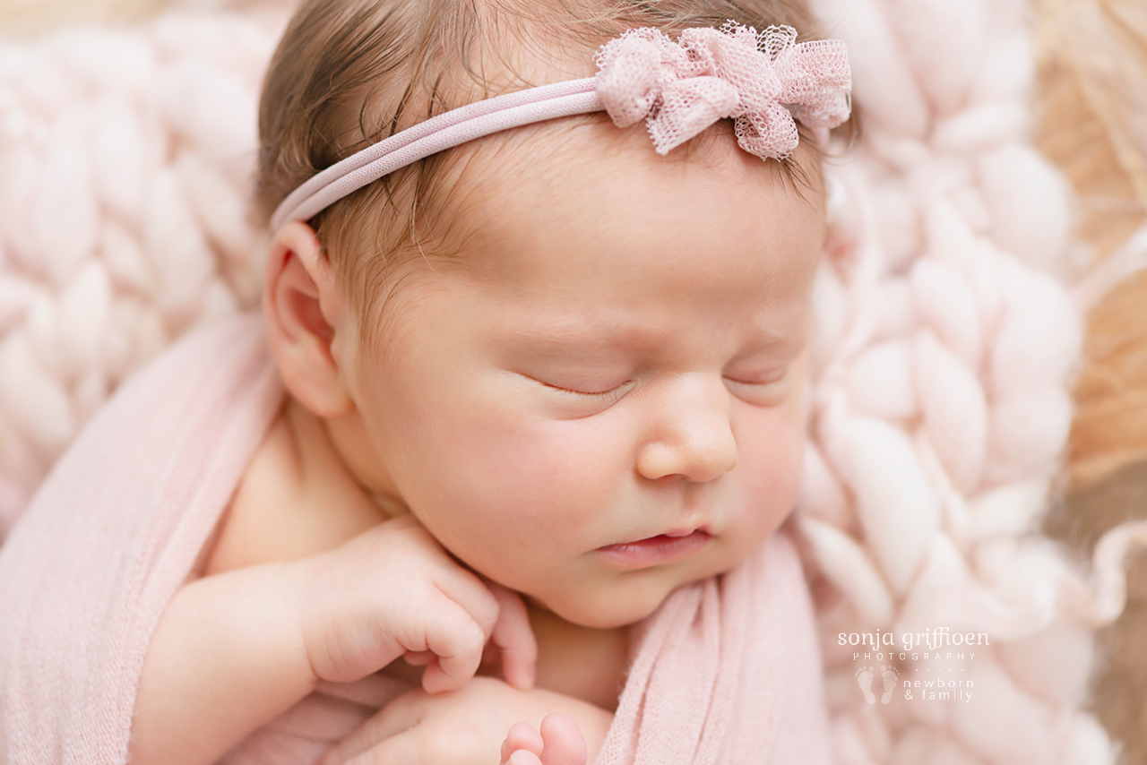 Cleo-Newborn-Brisbane-Newborn-Photographer-Sonja-Griffioen-05.jpg