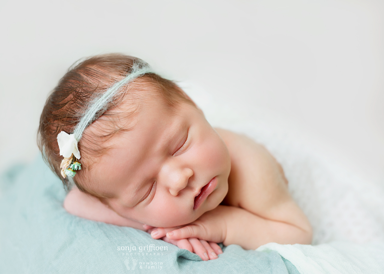 Cleo-Newborn-Brisbane-Newborn-Photographer-Sonja-Griffioen-08.jpg