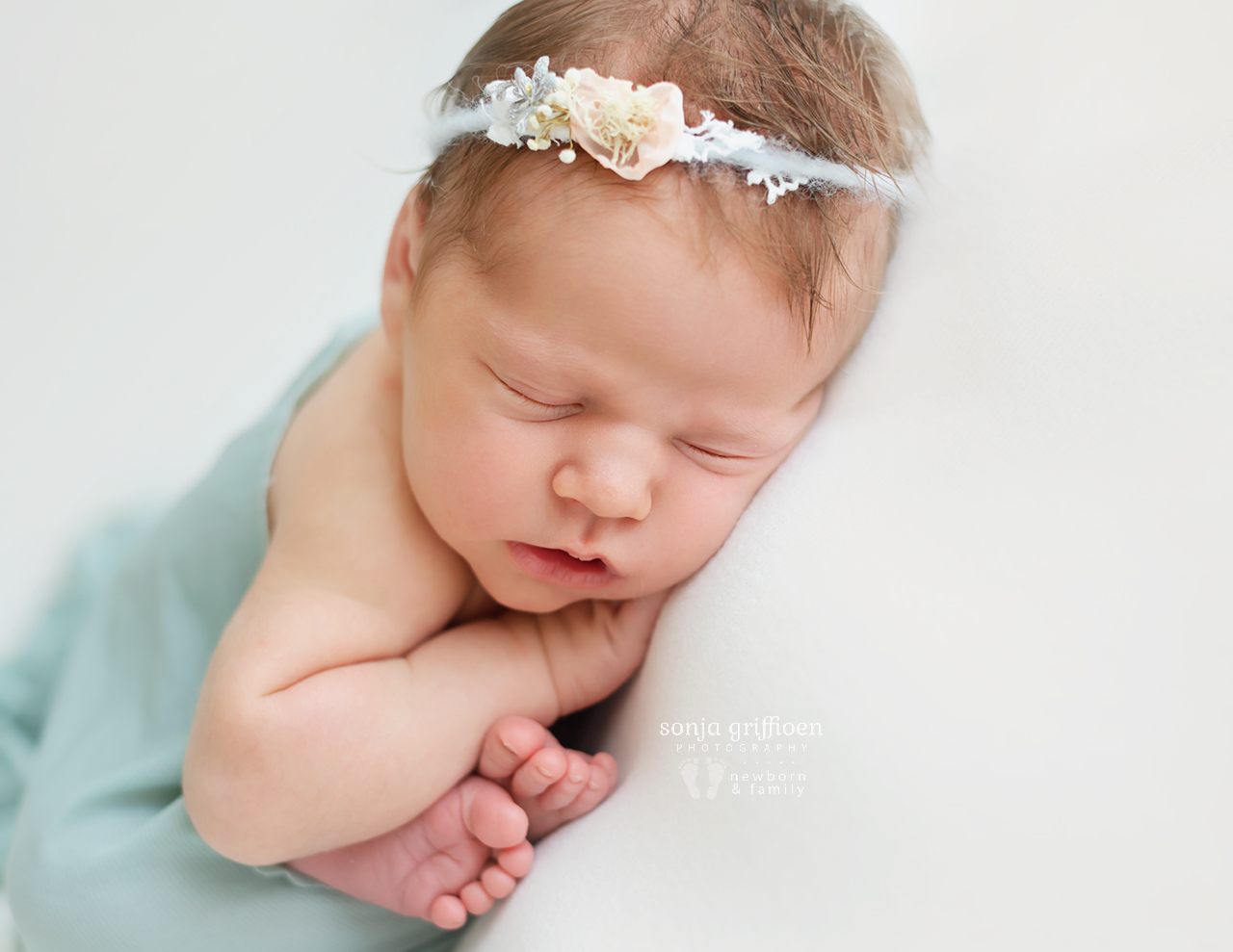 Cleo-Newborn-Brisbane-Newborn-Photographer-Sonja-Griffioen-15.jpg