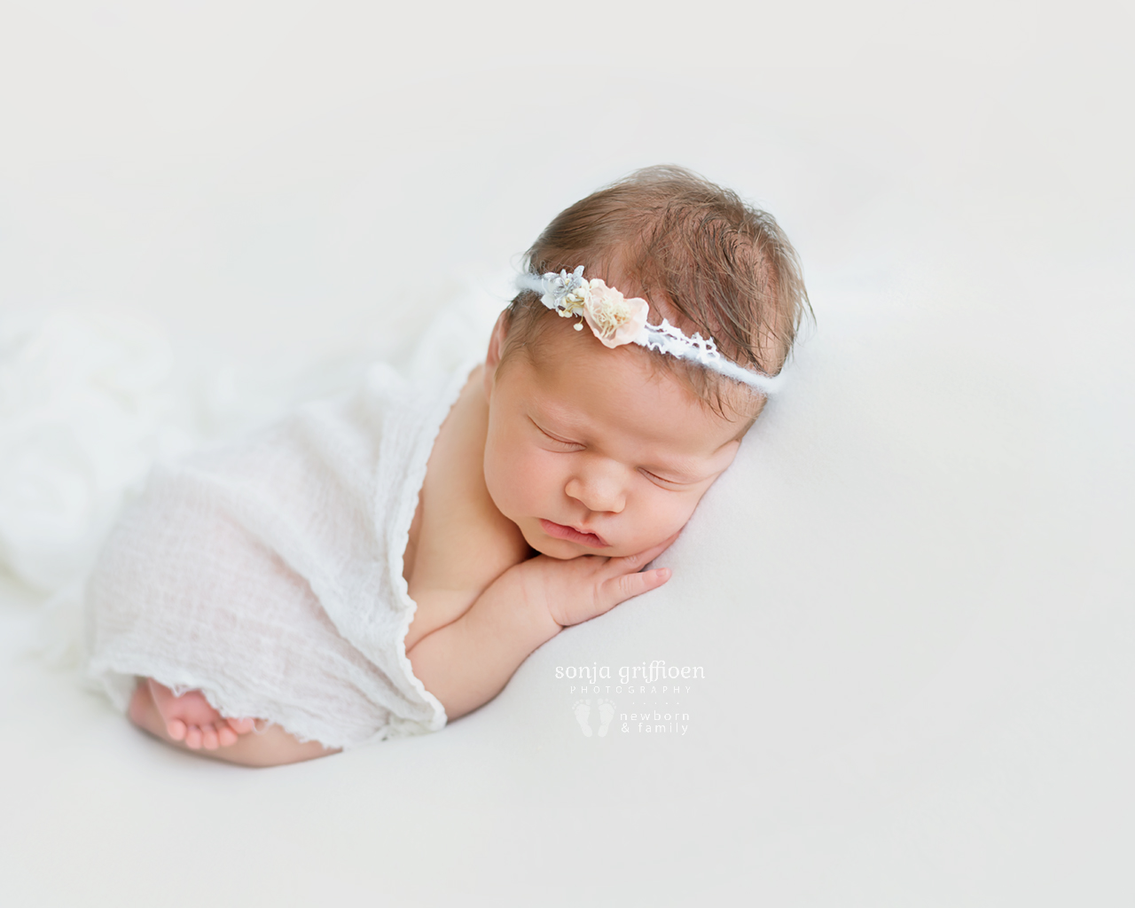 Cleo-Newborn-Brisbane-Newborn-Photographer-Sonja-Griffioen-17.jpg