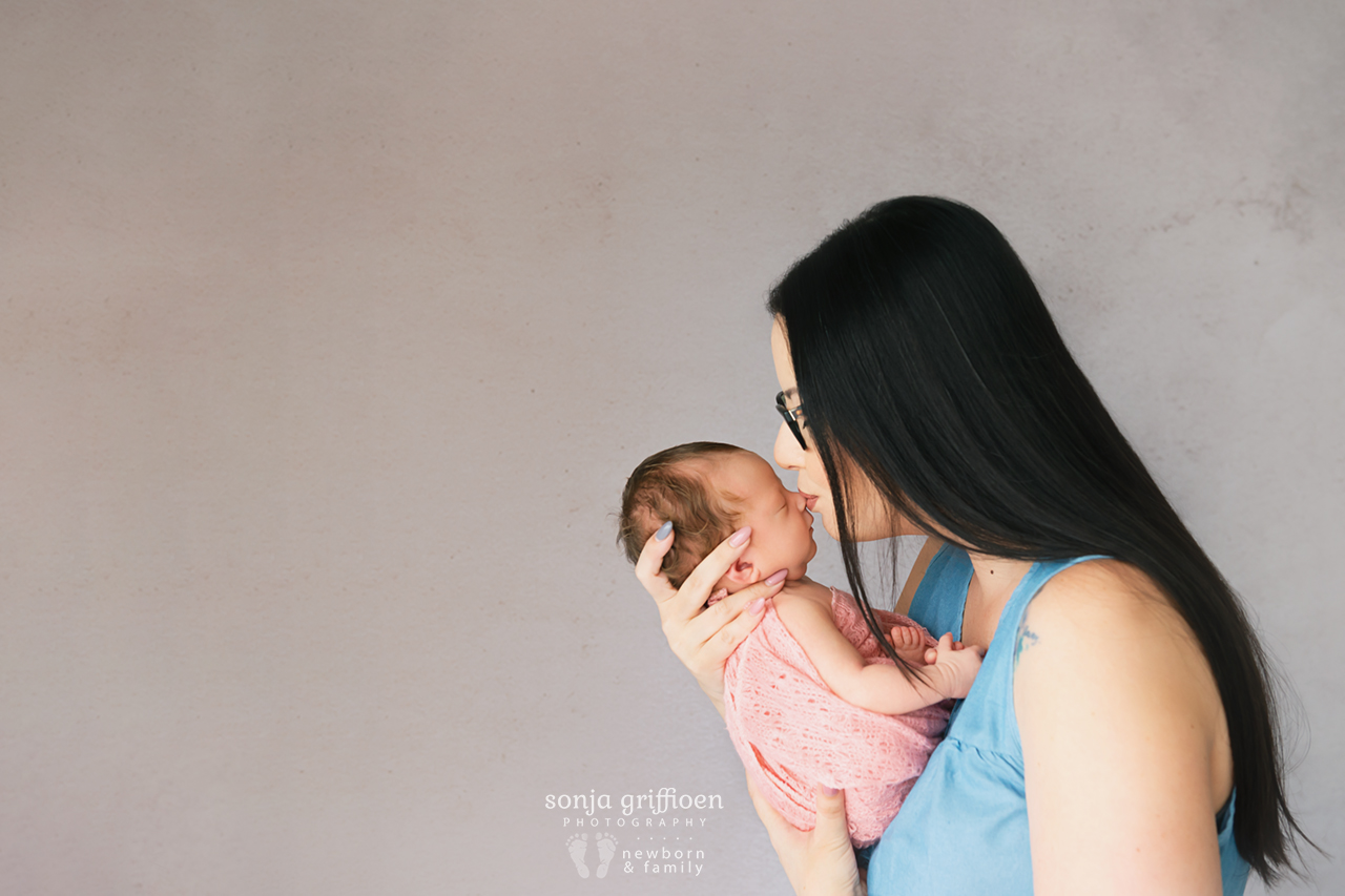 Delilah-Newborn-Brisbane-Newborn-Photographer-Sonja-Griffioen-03.jpg