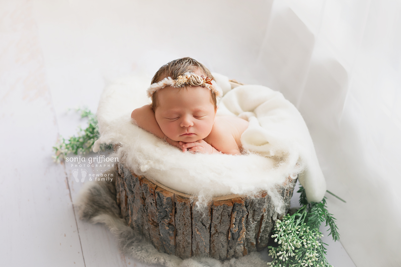 Delilah-Newborn-Brisbane-Newborn-Photographer-Sonja-Griffioen-17.jpg