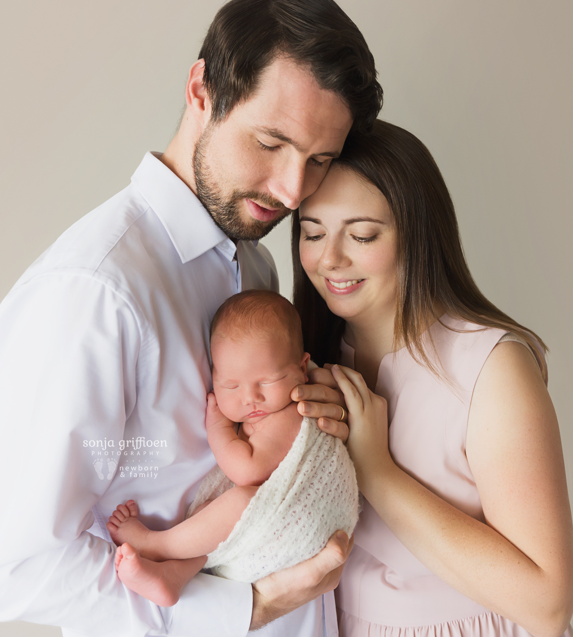 Ella-Newborn-Brisbane-Newborn-Photographer-06.jpg